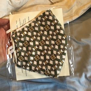 NIB Tory Burch face mask